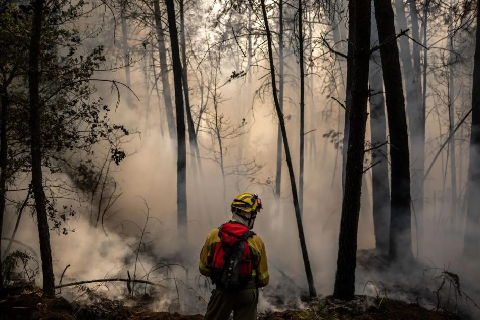 Mejora la situación de los incendios pero cierran espacios naturales ante el riesgo extremo