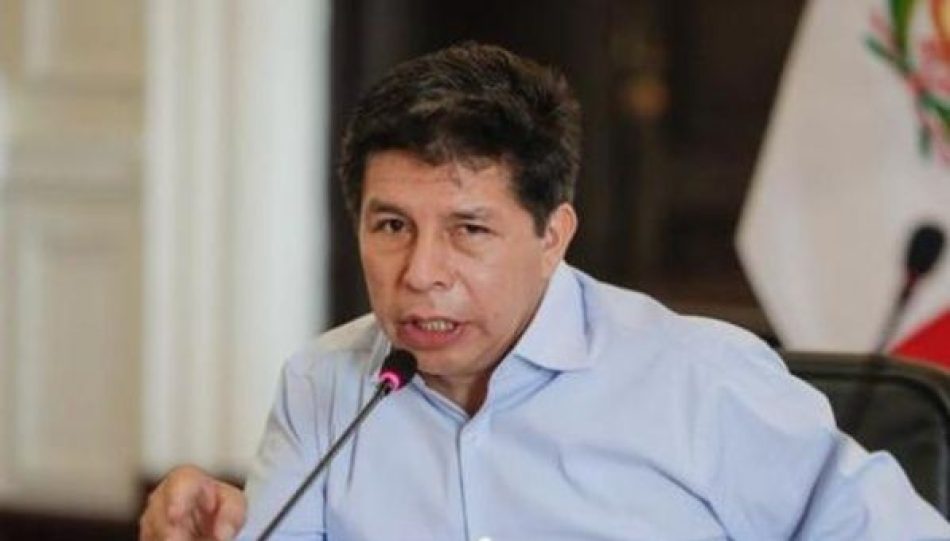 Presidente peruano señala al Congreso de negar viaje a Colombia