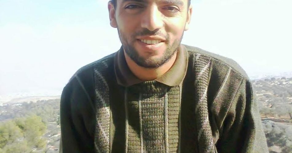 Advierten sobre el riesgo de muerte de Khalil Awawdeh, prisionero palestino en huelga de hambre