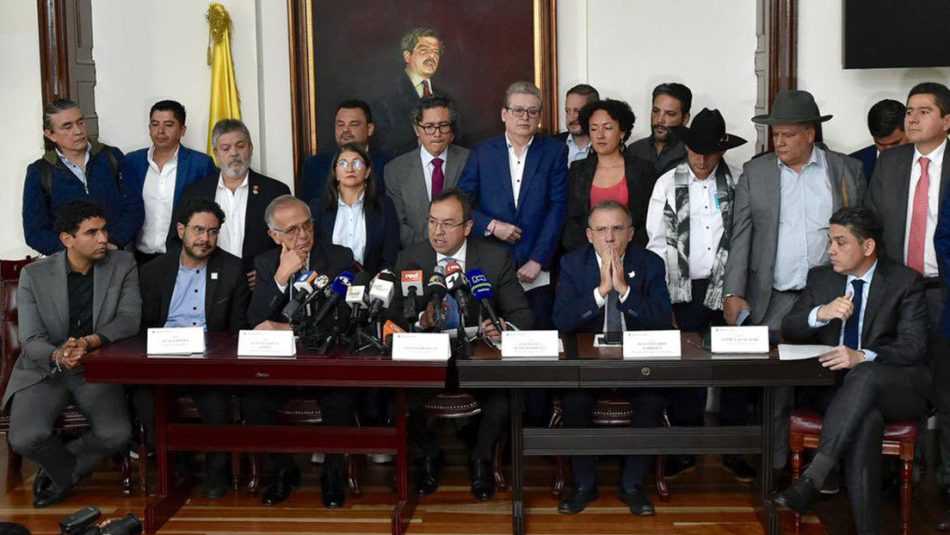 El gobierno colombiano presentó en el Congreso el proyecto para la “paz total”