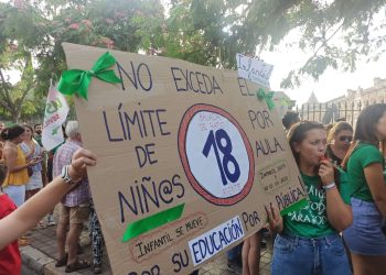 La comunidad educativa andaluza comienza el curso luchando por la Educación Pública