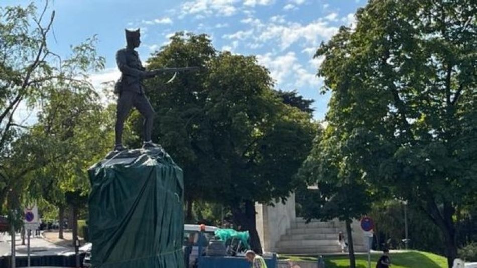 Podemos Madrid denuncia la colocación por sorpresa del Monumento al Legionario en la ciudad de Madrid