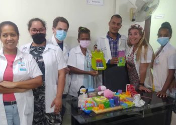 Material para el Hospital Pediátrico William Soler de La Habana: la iniciativa de una familia solidaria de Badalona