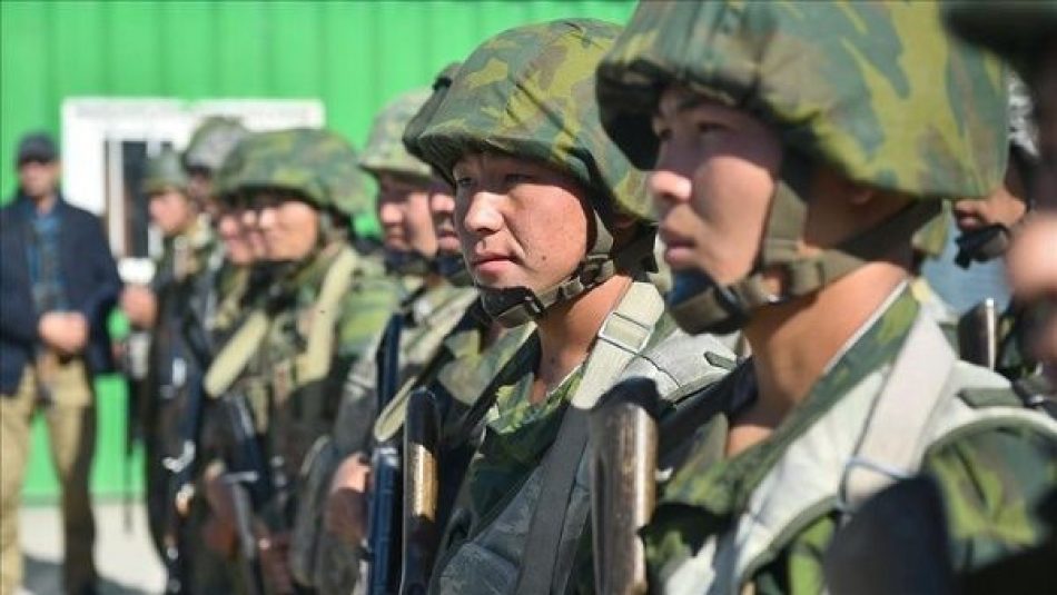 Kirguistán y Tayikistán acuerdan retirar tropas de la frontera