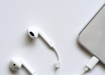 Cuidado con el uso de auriculares