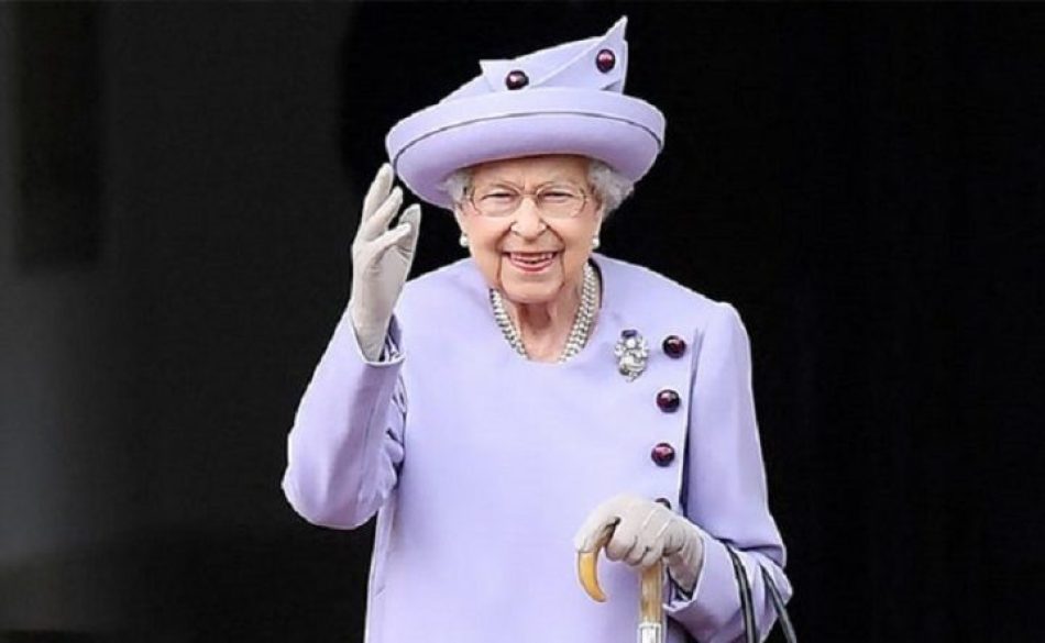 Murió la reina Isabel II: la monarquía, una institución medieval, se mantiene