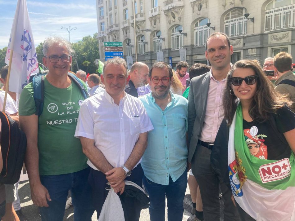 Enrique Santiago compromete “todo el apoyo de Unidas Podemos para que el  ferrocarril inserte a  Extremadura en el resto del Estado”