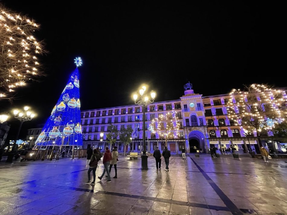 «25 de noviembre de 2022 en Toledo: ¿Día Internacional de la Eliminación de la Violencia contra las Mujeres o Día de las Luces de Navidad?»