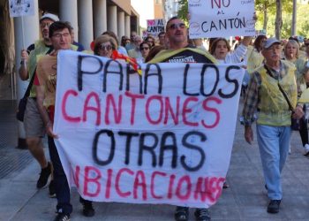 La vecindad del PAU de Carabanchel insiste: “no es no al cantón”