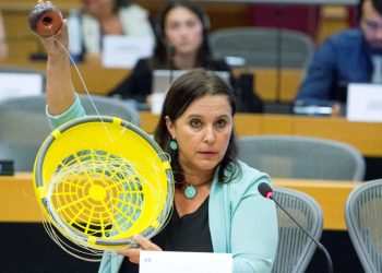 Ana Miranda reclama na Comisión de Pesca da Eurocámara a suspensión do veto á pesca de fondo