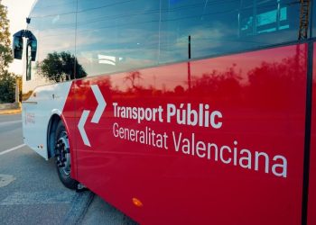 <strong>Compromís propone que la gratuidad del transporte para menores de 30 años se extienda a todo 2023</strong>