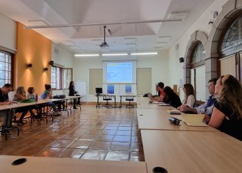 El MITECO impulsa un protocolo de seguimiento de microplásticos en el medio marino basado en la ciencia ciudadana