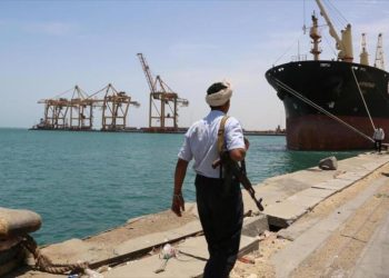 Yemen golpeará petroleros saqueadores que se acerquen a sus puertos