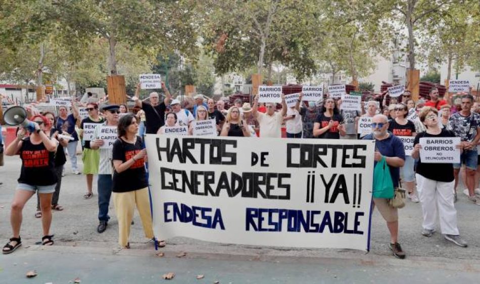 Por Andalucía pregunta por la situación de los cortes eléctricos en barrios andaluces y si la Junta tiene algún plan para evitarlos