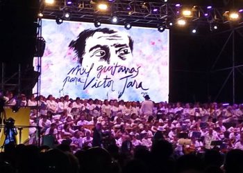 Mil guitarras recuerdan en Chile a Víctor Jara