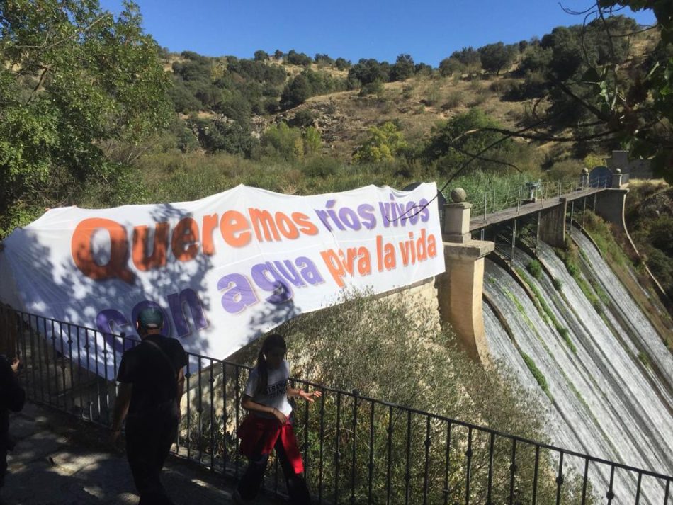 Piden la limpieza de fangos tóxicos de la presa del Aulencia y la recuperación de la continuidad fluvial