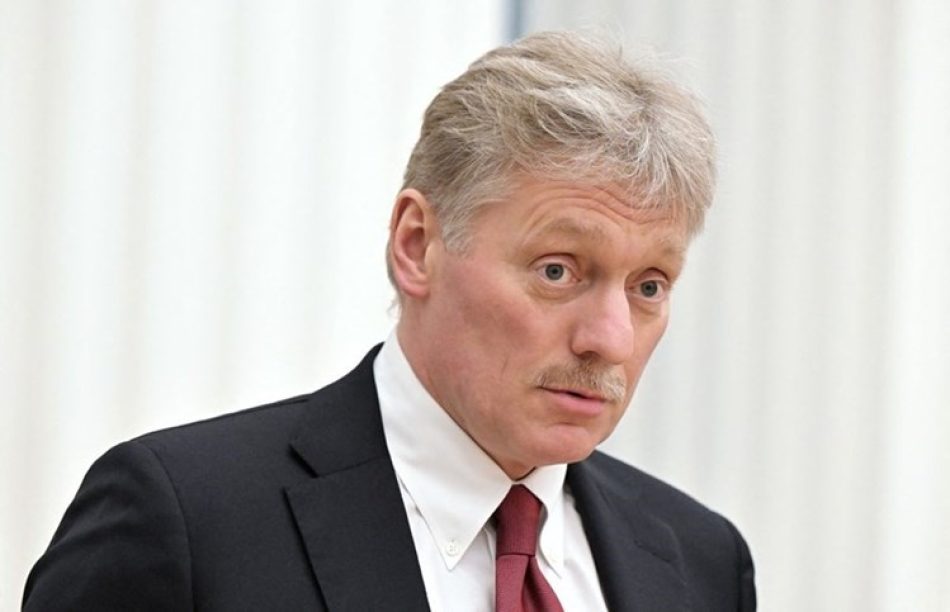 Dmitry Peskov, portavoz del Kremlin: Ucrania planea acto terrorista con empleo de «bomba sucia»