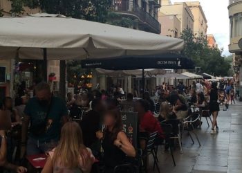 El Síndic de Greuges de Barcelona admite a trámite la queja contra los abusos de las terrazas