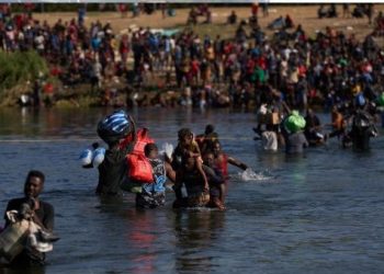 EE.UU. marca récord de detención de migrantes en su frontera sur