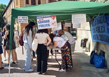 18.128 firmas recogidas por Pensionistas Complutenses para la ILP por la “Recuperación del Sistema Nacional de Salud”