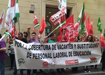 CCOO rechaza la utilización del plan de choque de auxiliares administrativos para cubrir vacantes de monitor/a escolar y exige la cobertura de todas las vacantes