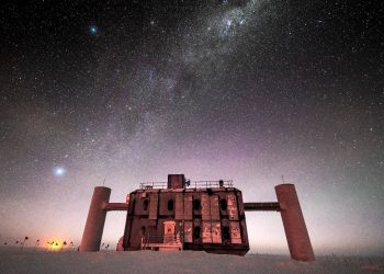 Los misterios de los rayos cósmicos se resuelven bajo el hielo de la Antártida