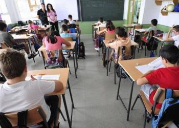 STEs-i reivindica más medios, menos ratios y más docentes para una educación pública de calidad