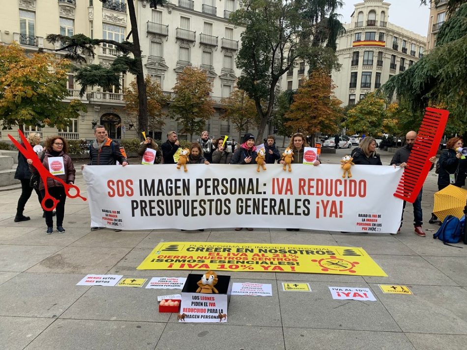 Peluquerías, barberías y salones de estética exigen que las enmiendas que se presenten en el Senado por el IVA reducido puedan debatirse y votarse