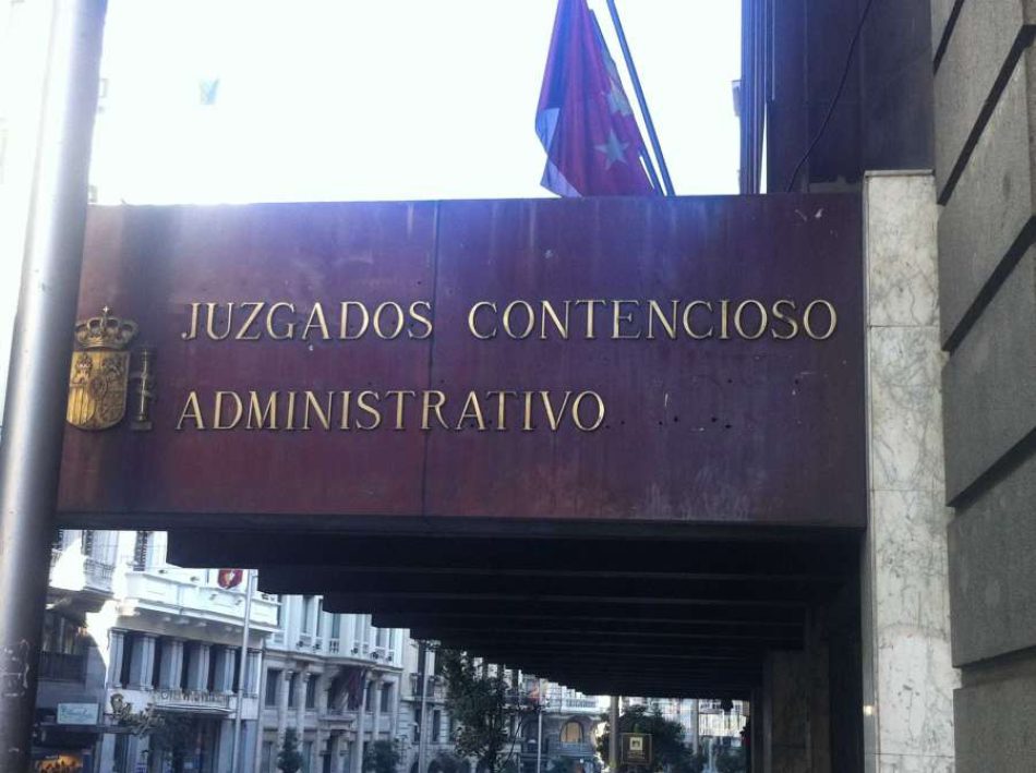 Una magistrada de Madrid suspende la emisión del sello conmemorativo del PCE a petición de Abogados Cristianos