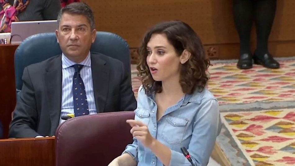 PACMA insta a Ayuso a “repasar los libros de Conocimiento del Medio” para no falsear la emergencia climática