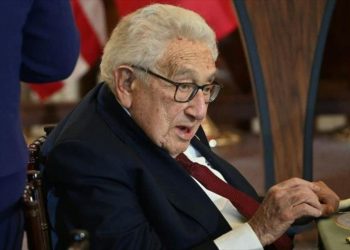 Kissinger alerta de caos atómico en Europa por tensiones con Rusia