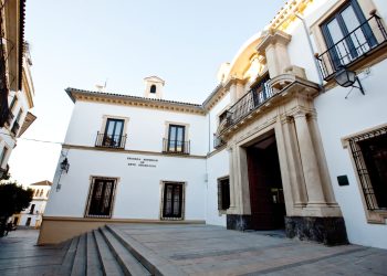 «El personal de conservatorios y escuelas de arte dramático de Andalucía, olvidado y perjudicado: un clásico»