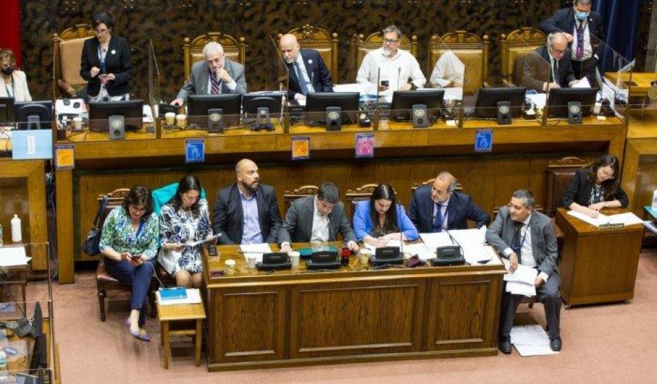 Continúan debates de Comisión Constitucional del Senado chileno