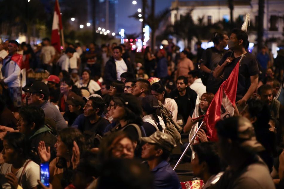 Aumenta a 24 cifra de muertos por represión contra manifestaciones en Perú