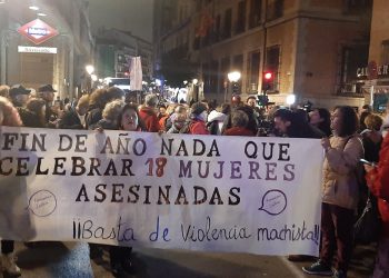 Cientos de personas se concentraron en diversos barrios madrileños y frente al Ministerio de Justicia en respuesta al repunte de asesinatos machistas en diciembre