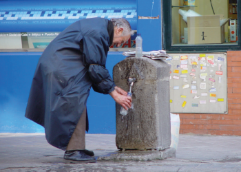 Ecologistas en Acción denuncia la contaminación por nitratos del agua de abastecimiento en 197 municipios, lo que pone en riesgo la salud de sus habitantes