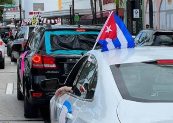 Realizan nueva caravana para demandar el cese del bloqueo de EE.UU. contra Cuba