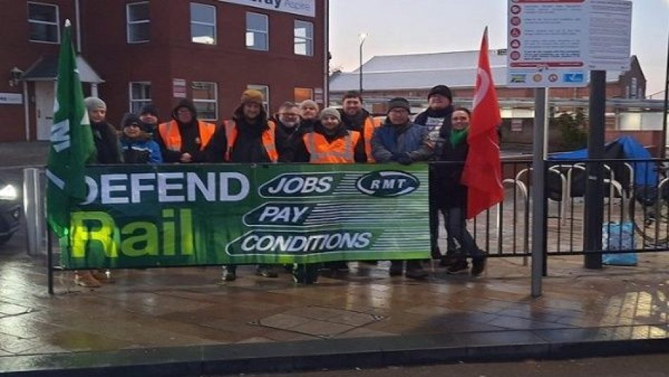 Ferroviarios británicos inician otra huelga de 48 horas