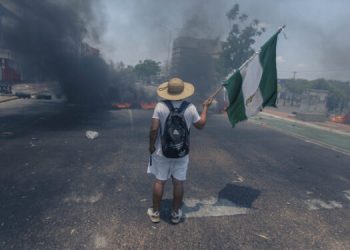 Radicales cruceños enfrentan con paro legalidad en Bolivia