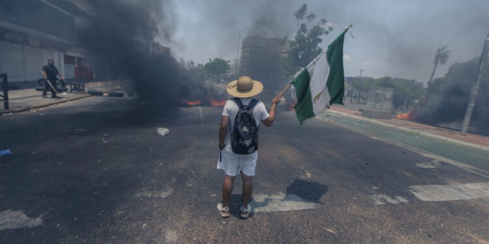 Radicales cruceños enfrentan con paro legalidad en Bolivia