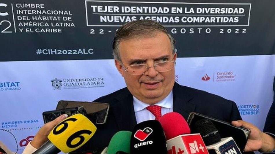 México califica de infundada expulsión de su embajador en Perú