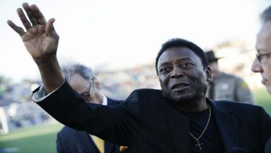 Fallece el exfutbolista brasileño Pelé a los 82 años