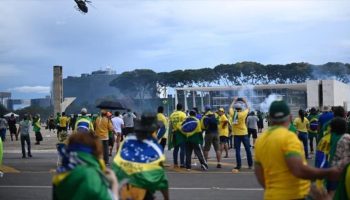 Ordenan en Brasil prisión domiciliaria de 10 condenados por golpismo