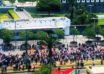 “¡Fuera yanquis!”, peruanos denuncian injerencia de Estados Unidos
