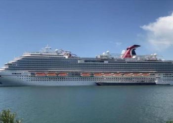 EEUU multa a cuatro grandes navieras por escalas en puerto de Cuba