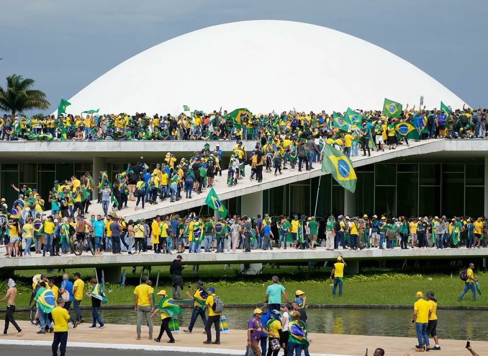 Condenamos el asalto a la Sede del Congreso Nacional en Brasil