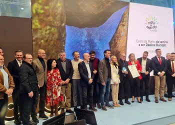 El Destino Turístico Starlight de la Costa da Morte presentado en Fitur acumula críticas y pierde brillo por el daño nocturno de los parques eólicos ya alertado por los científicos