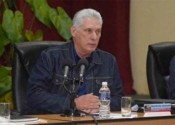 Presidente de Cuba evalúa medidas para la producción de alimentos