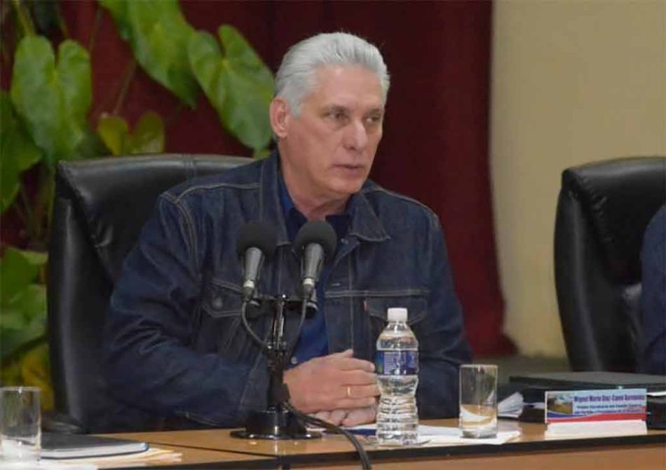 Presidente de Cuba evalúa medidas para la producción de alimentos