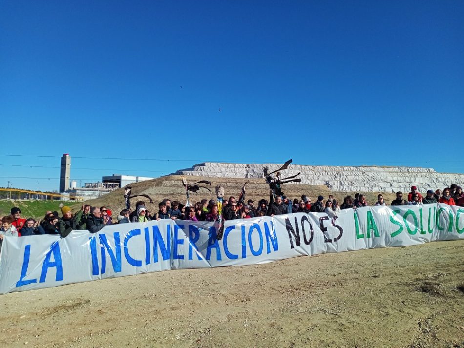 9 kilómetros de marcha para exigir el cierre de la incineradora de Valdemingómez antes de 2025